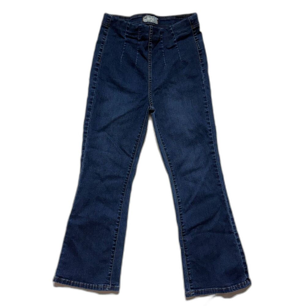 Free People Size 29 Ultra High Waist Pull-On Cropped Flare Jeans – EUC